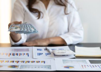 La Comisión propone mantener las normas de liquidez vigentes para fortalecer los mercados financieros de la UE