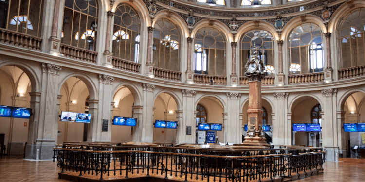 Desplome de las bolsas europeas en el inicio de semana