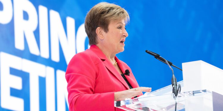 El FMI señala a España como excepción en la UE con una previsión de aumento del PIB del 2,5 %