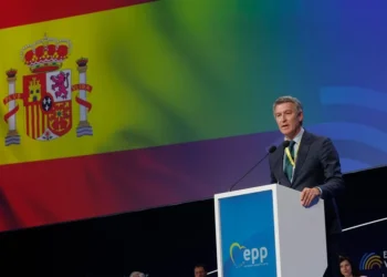 Feijóo exige responsabilidades a Sánchez por el apagón ante líderes europeos en Valencia