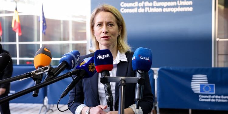 La UE partidaria de seguir presionando a Rusia para que negocie la paz