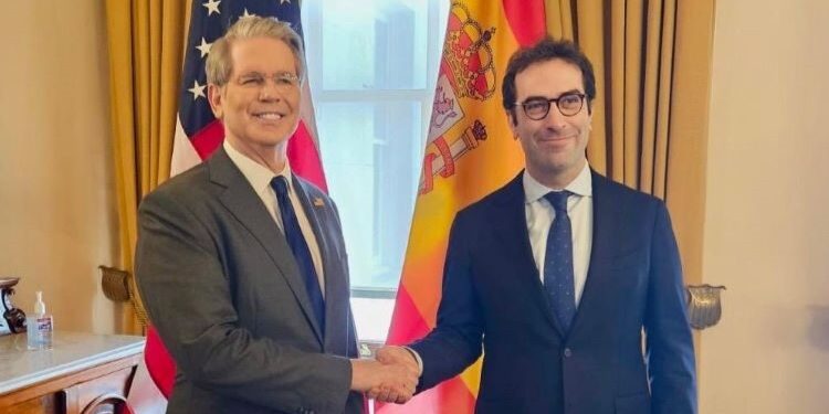 Cuerpo traslada al secretario de Tesoro de EEUU el mensaje de Šefčovič en favor de “unas negociaciones constructivas”