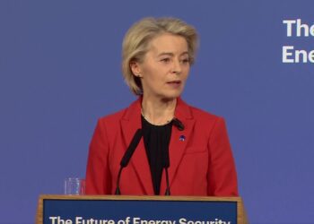 Bruselas presentará un plan para eliminar completamente las importaciones de combustibles fósiles rusos