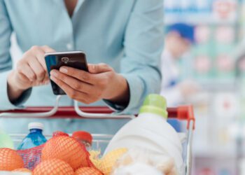 El volumen del comercio minorista aumentó un 0,3% en la zona del euro y un 0,2% en la UE