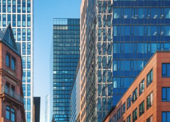 151.004 grupos de empresas multinacionales operaban en la UE y los países de la AELC en 2023