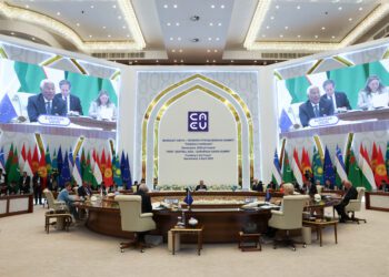 La UE y Asia Central destacan su compromiso con una cooperación estratégica y sostenible en su primera cumbre birregional