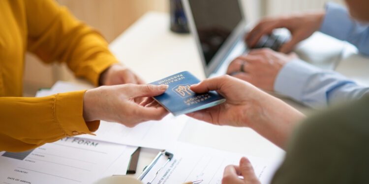 4,3 millones de personas estaban bajo protección temporal en la UE el pasado febrero