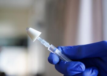 La Comisión ofrece a 17 países la oportunidad de adquirir 27 millones de dosis de la vacuna contra la gripe