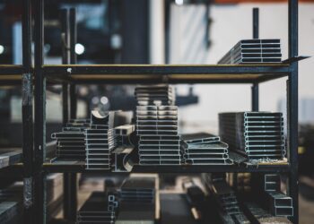 Von der Leyen lidera un nuevo diálogo con la industria del acero y los metales para abordar los aranceles de EE. UU.