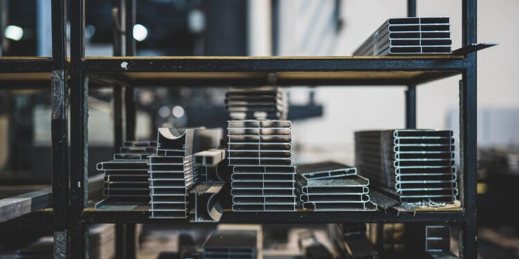 Von der Leyen lidera un nuevo diálogo con la industria del acero y los metales para abordar los aranceles de EE. UU.