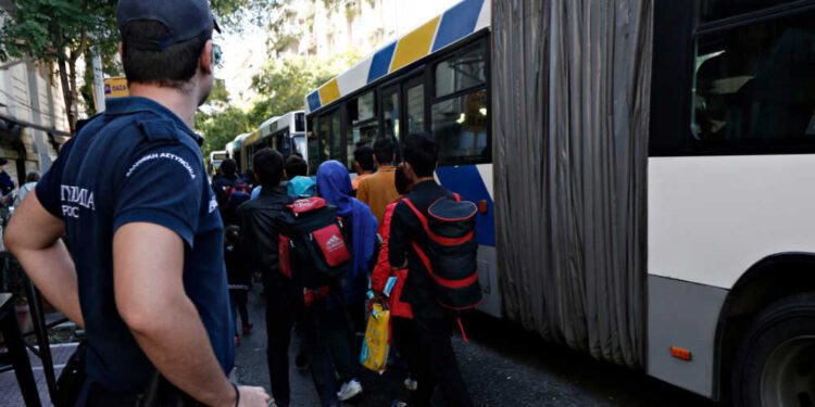 La UE denegó la entrada a más de 120.000 extranjeros durante 2024