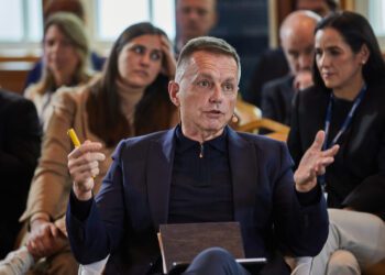 Peter Kazimir, representante eslovaco del BCE, es condenado por corrupción y soborno