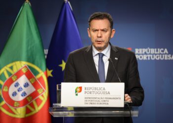 De la revolución de los claveles al banquete de la nueva derecha: Portugal entre la nostalgia y lo (des)conocido