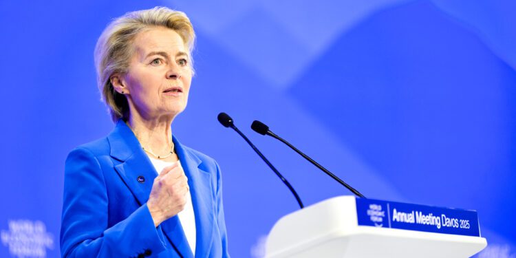 Von der Leyen y Trump acuerdan una prórroga hasta el 9 de julio para evitar la guerra arancelaria