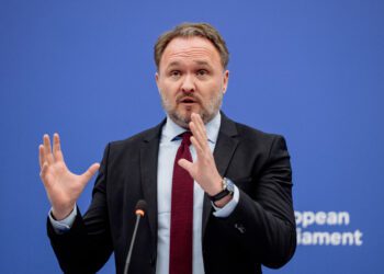 Bruselas lanza su plan para cortar toda dependencia del gas ruso antes de 2027