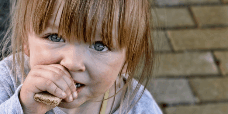 El 24% de los niños de la UE corren riesgo de pobreza o exclusión social