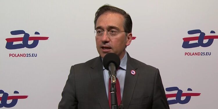 Albares viajará este viernes a Ucrania junto a sus homólogos de la UE para apoyar el tribunal contra Rusia