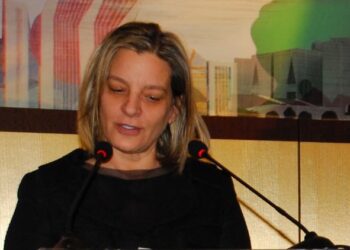 Albares no baraja “de momento” llamar a consultas a la embajadora en Israel