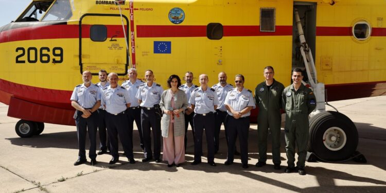 La UE anuncia el despliegue de 650 bomberos en el sur de Europa y refuerza a España con medios aéreos contra incendios