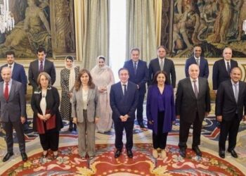 Albares asegura que el reconocimiento español de Palestina, del que se cumple un año, fue un paso “necesario, justo y urgente”