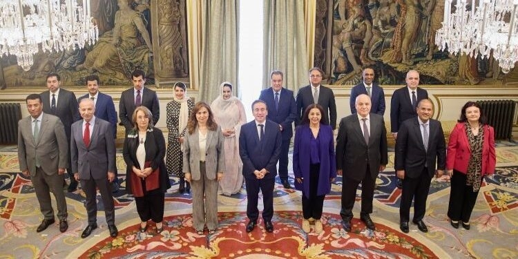 Albares asegura que el reconocimiento español de Palestina, del que se cumple un año, fue un paso “necesario, justo y urgente”