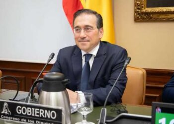 Albares anuncia una contribución de medio millón de euros para reforzar “la rendición de cuentas” en Gaza