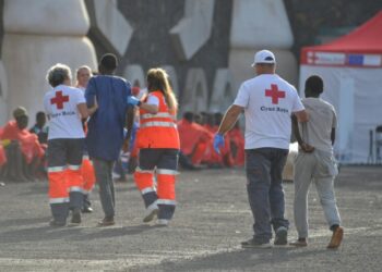 Una delegación del Parlamento viajará a El Hierro para abordar la inmigración irregular