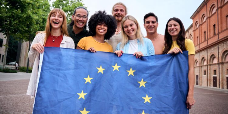 El Eurobarómetro muestra un nivel récord de confianza en la UE