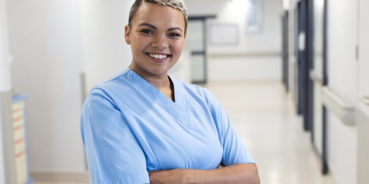 La Comisión insta a España a transponer plenamente las normas sobre el reconocimiento de las cualificaciones profesionales de los enfermeros formados en Rumanía