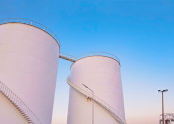 El Parlamento aboga por prorrogar hasta 2027 el régimen de almacenamiento de gas con nuevas reglas de flexibilidad