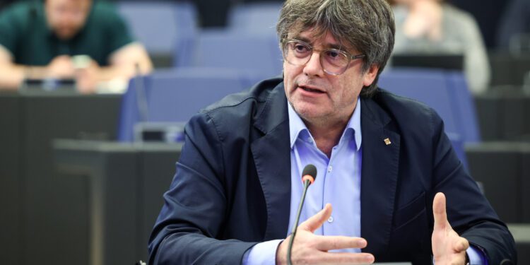 Bruselas cuestiona la legalidad de la Ley de Amnistía española y advierte de posibles violaciones del Estado de derecho