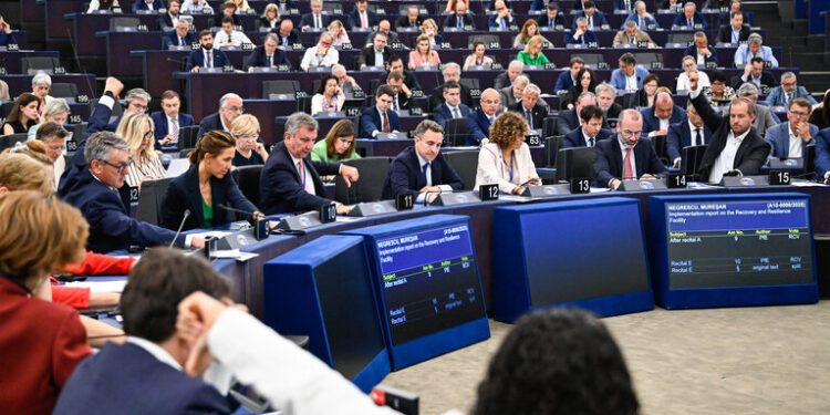 El Parlamento alaba los progresos de Moldavia y Montengro para su adhesión a la UE