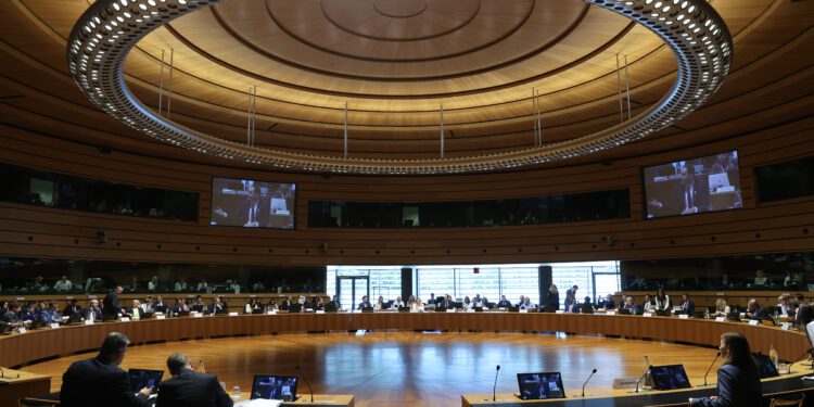 El Consejo de Asuntos Generales adopta nuevas normas para reforzar el derecho al voto de los ciudadanos móviles de la UE