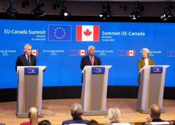 La UE y Canadá firman una asociación de seguridad y defensa y refuerzan su cooperación económica y digital