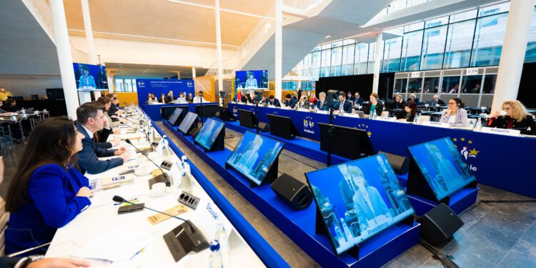 Los ministros de Turismo de la UE se reúnen en Varsovia para impulsar un turismo europeo más seguro, sostenible y digital