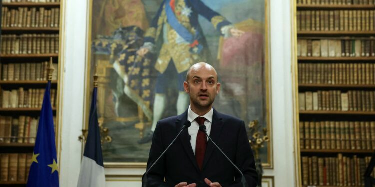 Francia reafirma su compromiso con el reconocimiento del Estado palestino, pero descarta actuar en solitario