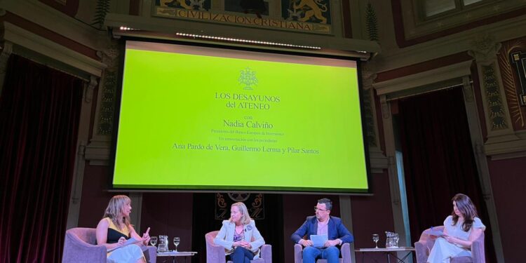 Nadia Calviño, a favor de continuar con la financiación de proyectos militares en la UE