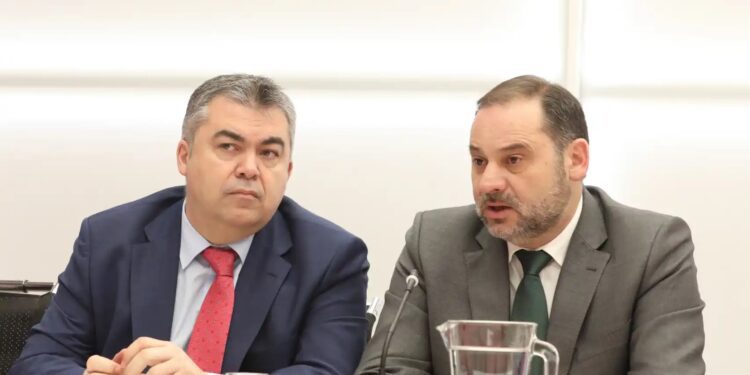 Bruselas estudiará si España debe devolver ayudas europeas bajo sospecha de ‘mordidas’ de Cerdán y Ábalos