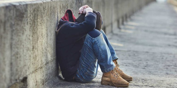 El 6% de los jóvenes se encuentran en situación de privación material y social grave