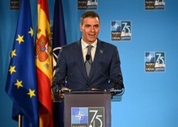 Sánchez llega a un acuerdo con la OTAN para flexibilizar el gasto en defensa