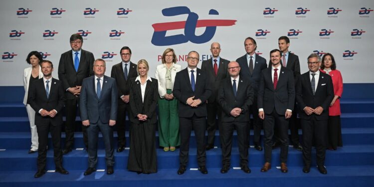 La UE y Estados Unidos refuerzan la cooperación en justicia y asuntos de interior en medio de las tensiones comerciales