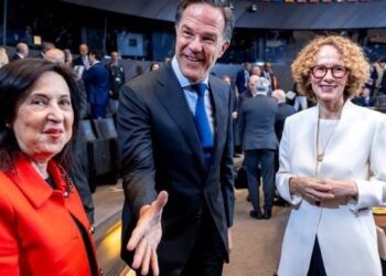 Robles asegura que a España le basta con el 2% para cumplir las exigencias de la OTAN