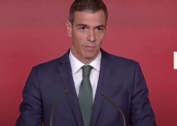 Sánchez vuelve a descartar elecciones anticipadas y reta a PP y Vox a presentar una moción de censura