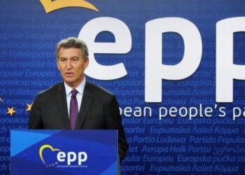 Feijóo acusa a Sánchez de ir “en contra del sentido y del espíritu de la OTAN” y de “intentar engañar a sus socios europeos”