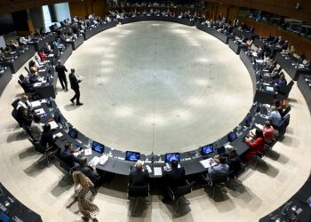 Los ministros de Sanidad de la UE piden retrasar el uso digital en la infancia y regular los entornos online para proteger la salud mental juvenil