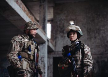 La UE aborda los retos de la movilidad militar