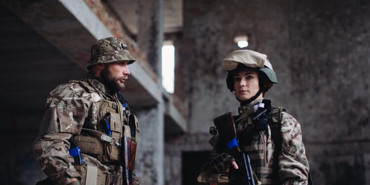 La UE aborda los retos de la movilidad militar