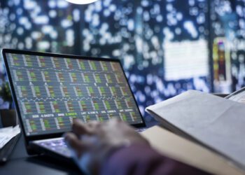 La UE acuerda reducir a un día el plazo para cerrar operaciones con acciones y bonos