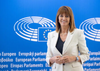 Idoia Mendia: “La prioridad es recuperar la agenda social y no retroceder en derechos laborales”