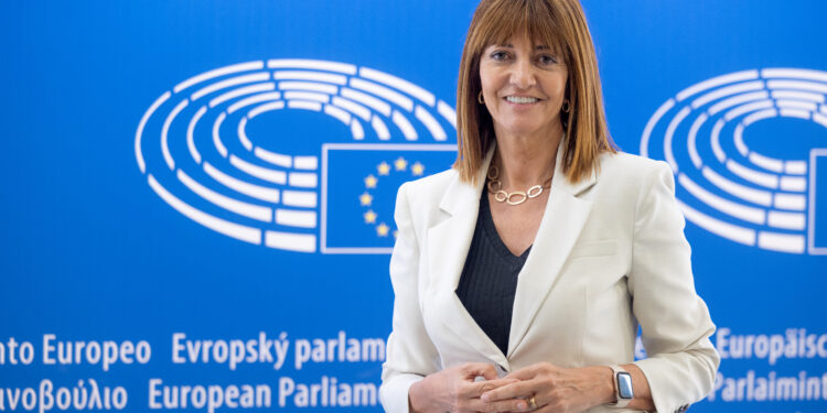 Idoia Mendia: “La prioridad es recuperar la agenda social y no retroceder en derechos laborales”